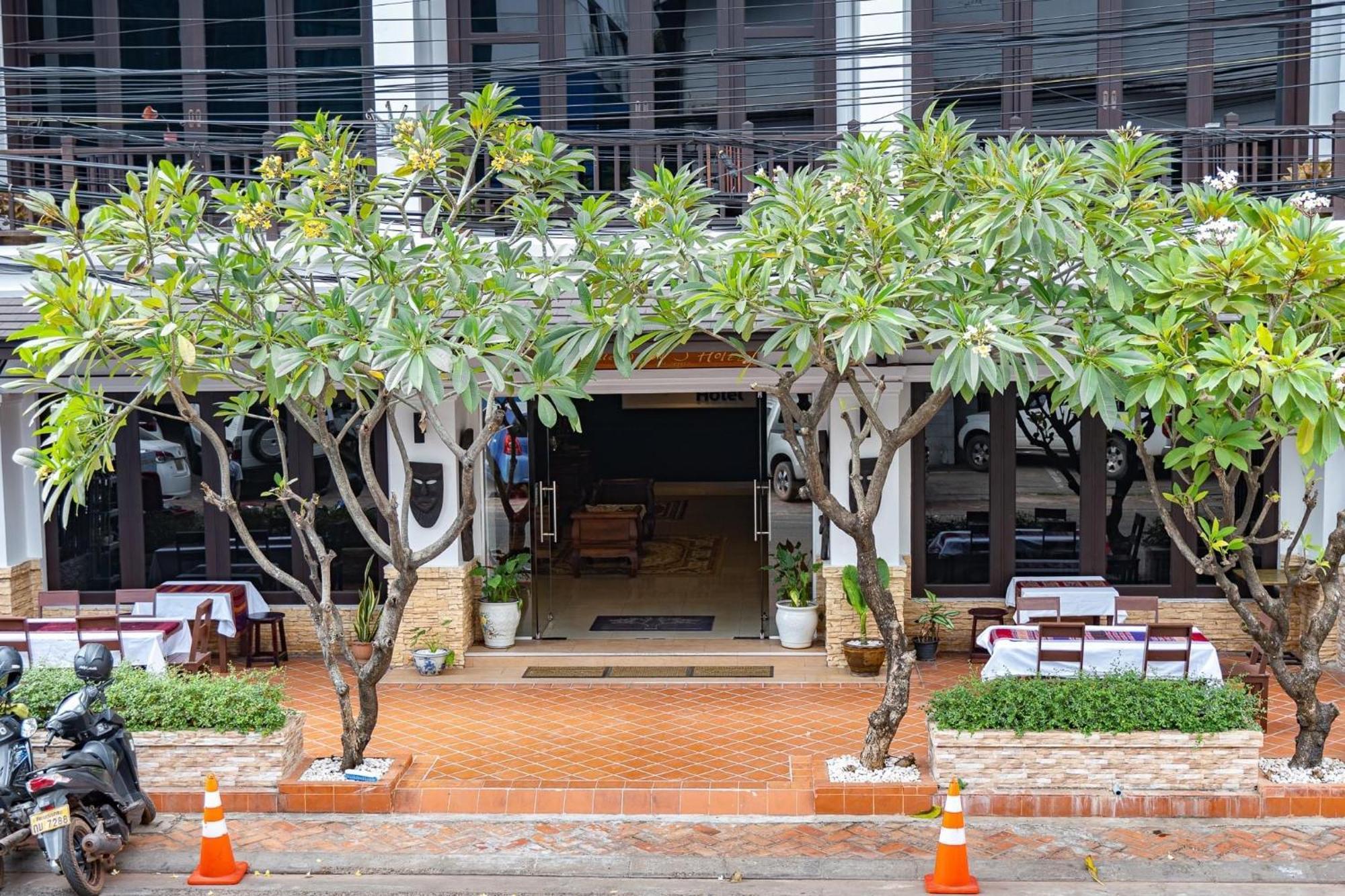 Ban Nongdouang Vongkhamsene Boutique Hotel מראה חיצוני תמונה